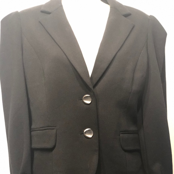 Black blazer - Picture 2 of 4